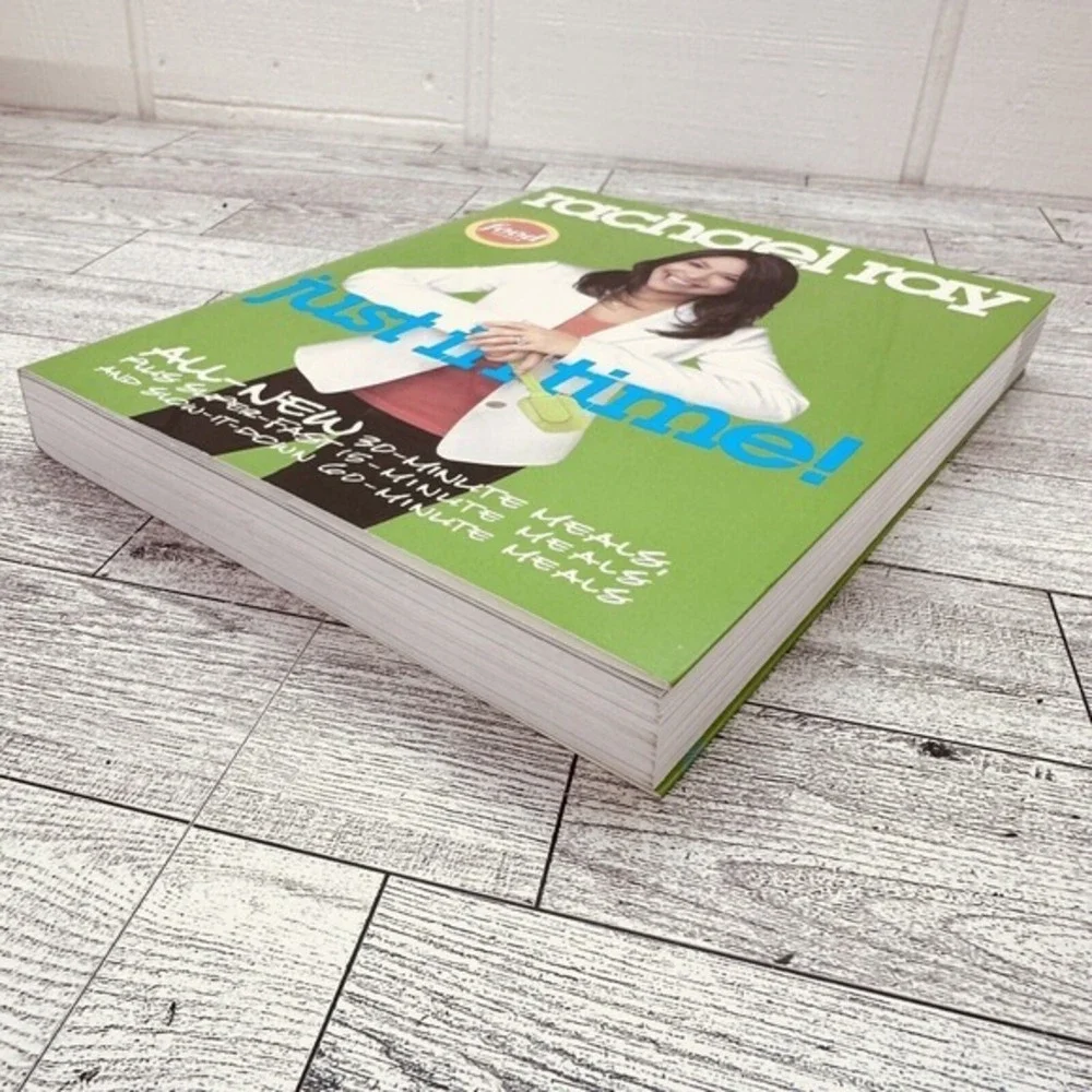 Rachael Ray : Just In‎ Time - Softcover Cookbook - Recipes - YUM!